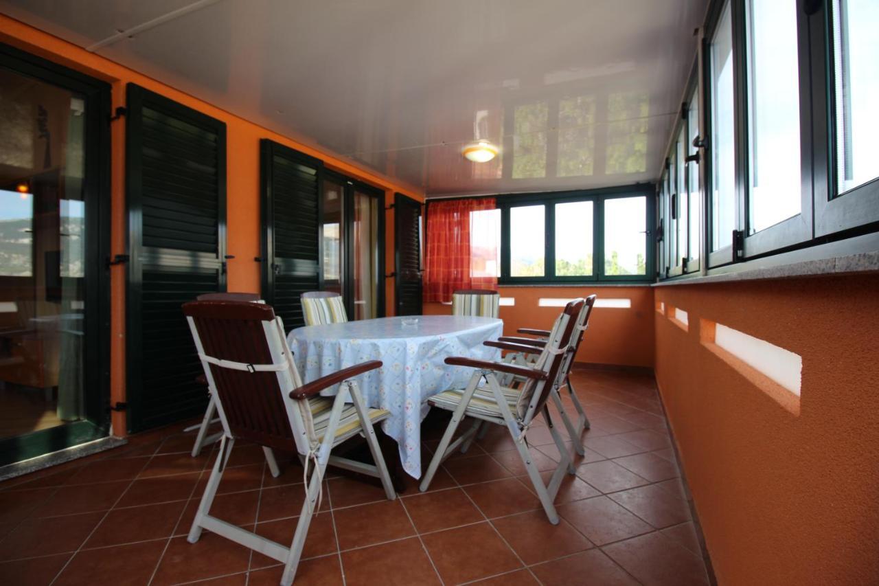Apartments Pintar Zarok Baška Esterno foto