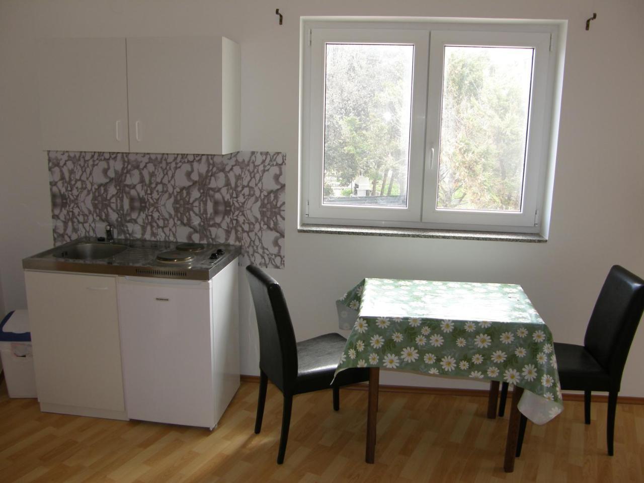 Apartments Pintar Zarok Baška Esterno foto