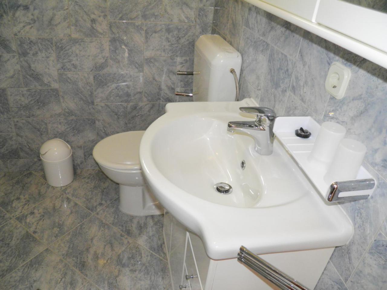 Apartments Pintar Zarok Baška Esterno foto